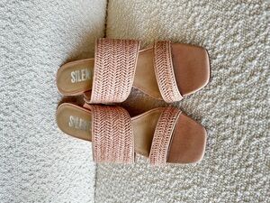 SILENT D Wedges. NEW IN BOX.